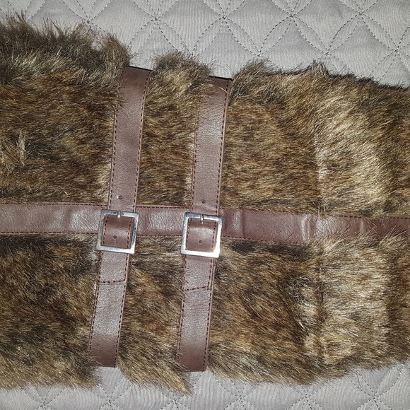 Boots - Picture 3 of 4